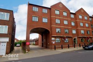 Photo of Embassy Court, Maldon